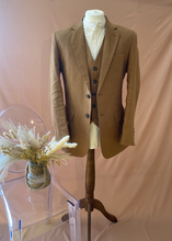 Load image into Gallery viewer, Desert Tan Linen Jacket
