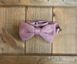 Dusky Pink Knitted Bow Tie