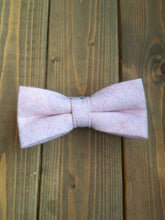 Load image into Gallery viewer, Pale Pink Wool Bow Tie
